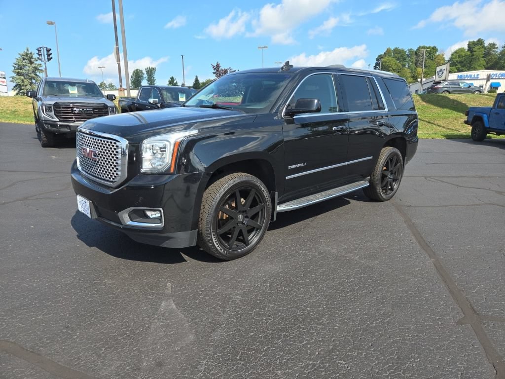 Used 2017 GMC Yukon Denali w/ Open Road Package AWD/4WD image 1