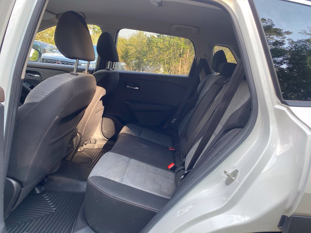 Used 2021 Nissan Rogue SV AWD/4WD image 17