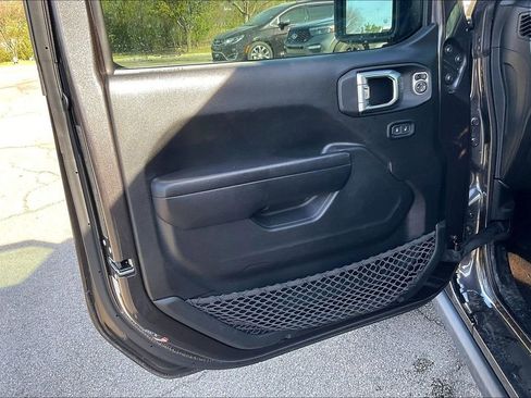Used 2021 Jeep Wrangler Sport AWD/4WD image 20