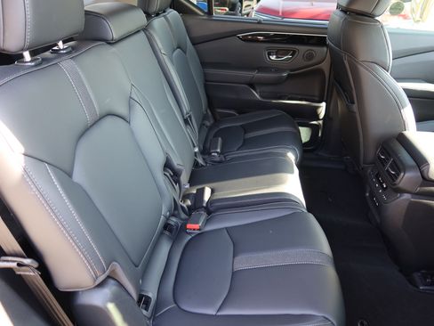 Certified 2025 Honda Pilot Touring image 13