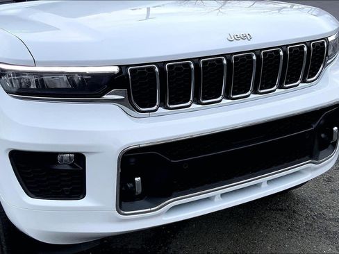 Certified 2024 Jeep Grand Cherokee L Overland w/ Luxury Tech Group IV image 29