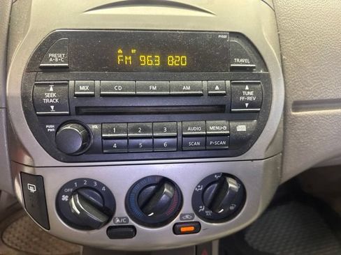 Used 2003 Nissan Altima 3.5 SE FWD image 14