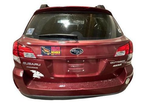 Used 2013 Subaru Outback 2.5i Premium w/ All-Weather Pkg AWD/4WD image 4