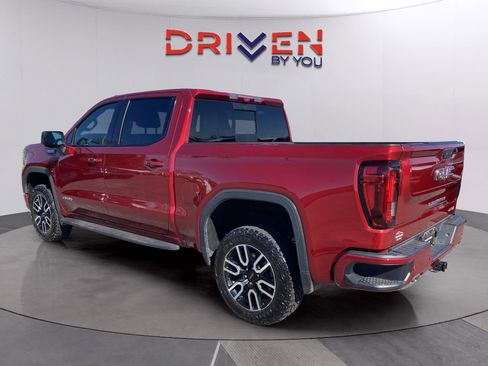 Used 2024 GMC Sierra 1500 AT4 w/ Technology Package image 4