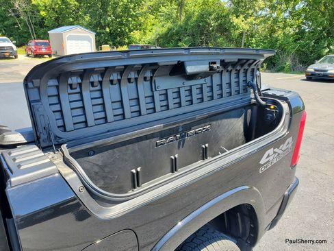 Used 2025 RAM 1500 Tungsten w/ Off Road Group AWD/4WD image 10