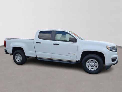 Used 2017 Chevrolet Colorado W/T AWD/4WD image 7
