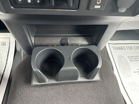 Used 2017 Nissan Titan SV AWD/4WD image 54