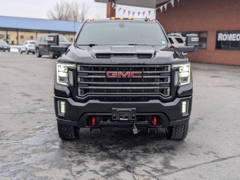 Used 2022 GMC Sierra 2500 AT4 w/ Snow Plow Prep/Camper Package image 14