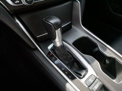 Used 2021 Honda Accord EX-L image 24