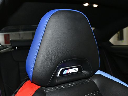 Used 2023 BMW M2 w/ Lighting Package image 10