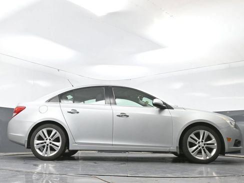 Used 2013 Chevrolet Cruze LTZ FWD image 22