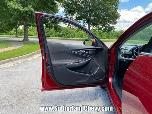 Used 2021 Chevrolet Malibu RS FWD image 12