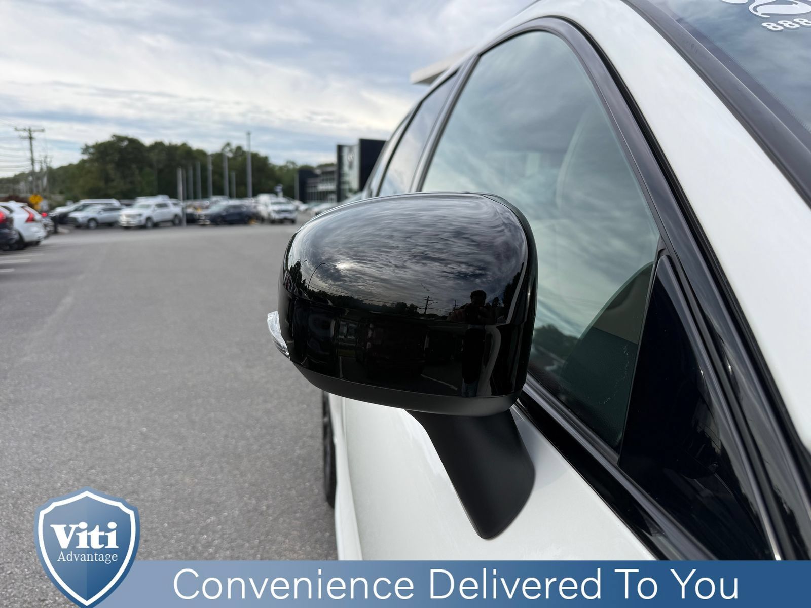 Used 2026 Volvo XC60 B5 Plus w/ Protection Package Premier AWD/4WD image 9