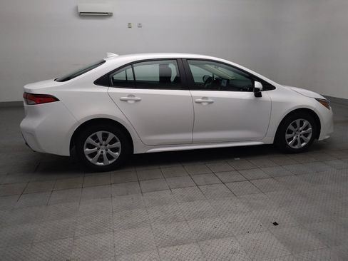 Used 2025 Toyota Corolla LE FWD image 10