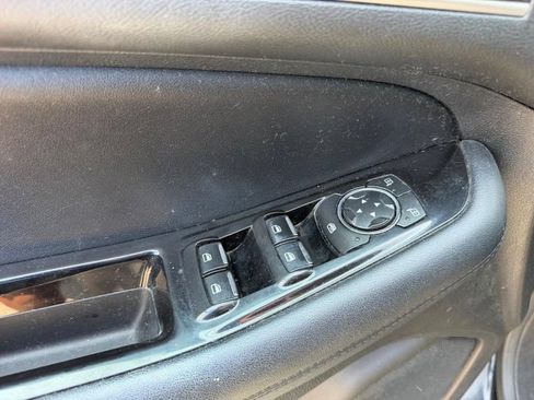 Used 2016 Ford Edge SEL w/ Equipment Group 201A FWD image 18