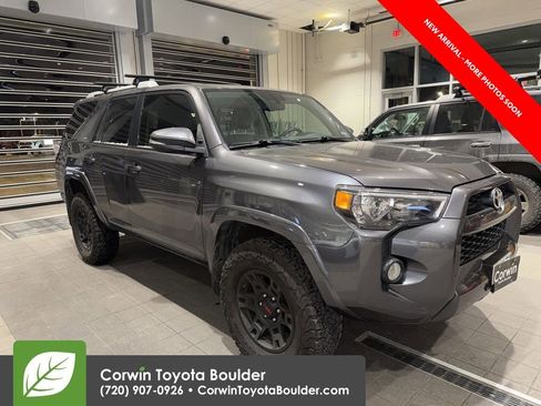 Used 2018 Toyota 4Runner SR5 Premium image 1