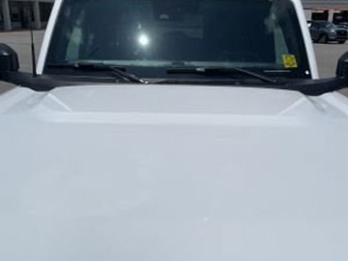 Used 2024 Ford Bronco Badlands AWD/4WD image 3