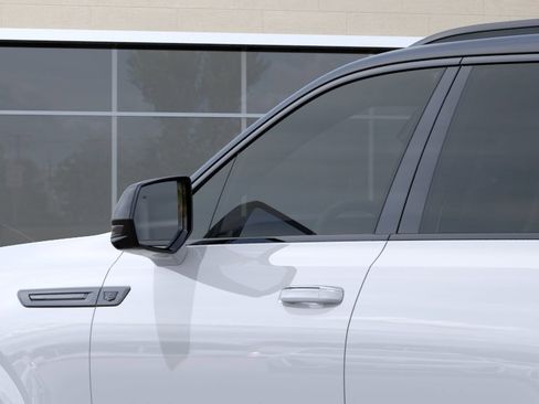 New 2026 Cadillac Escalade IQL Sport 2 w/ LPO, ONYX Package AWD/4WD image 12