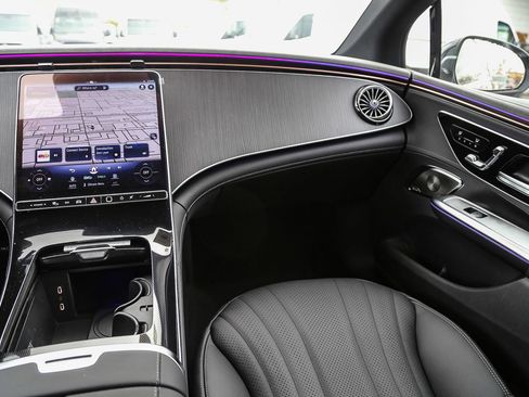 Used 2024 Mercedes-Benz EQE 350+ 4MATIC Sedan image 18