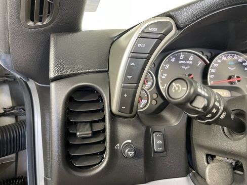 Used 2005 Chevrolet Corvette Convertible w/ Preferred Equipment Group image 35