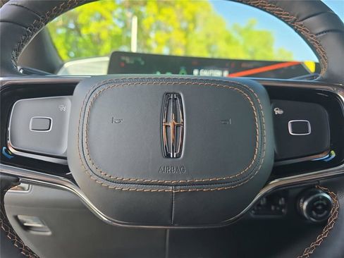 New 2026 Lincoln Navigator Black Label AWD/4WD image 22