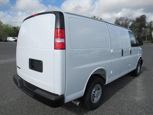 New 2026 Chevrolet Express 2500 RWD image 8