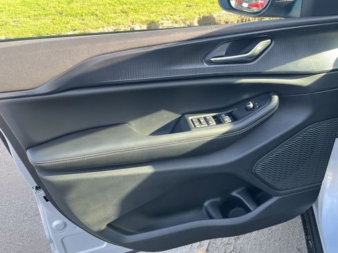 New 2025 Jeep Grand Cherokee Laredo X image 18