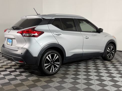 Used 2020 Nissan Kicks SV FWD image 7