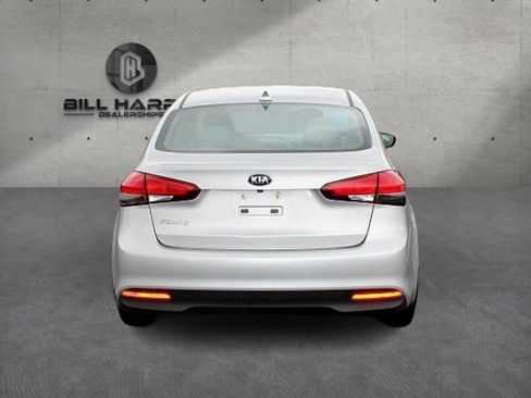 Used 2018 Kia Forte LX w/ LX Popular Package image 5