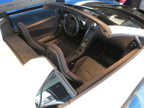 Used 2015 McLaren 650S Spider RWD image 15