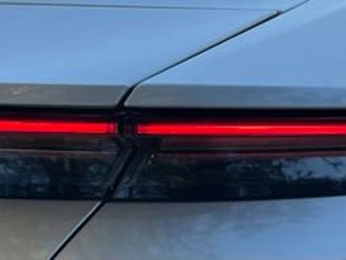 Used 2020 Porsche Taycan 4S AWD/4WD image 8
