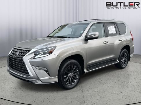 Used 2022 Lexus GX 460 Luxury w/ Sport Design Package image 2