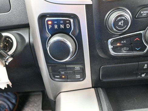 Used 2016 RAM 1500 SLT AWD/4WD image 22