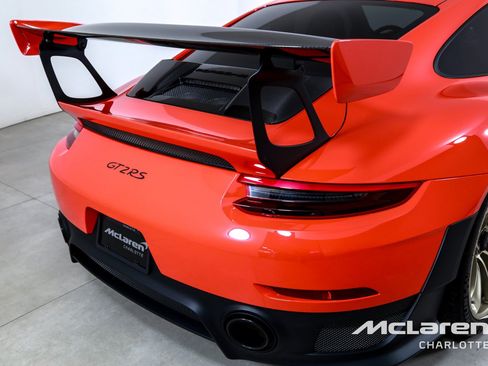 Used 2018 Porsche 911 GT2 RS RWD image 35