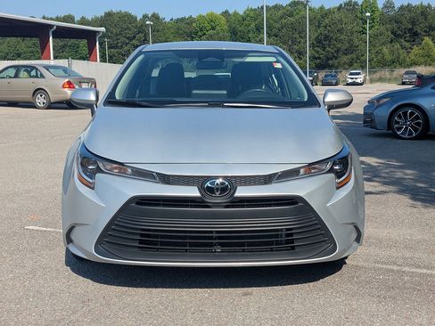 Certified 2026 Toyota Corolla LE FWD image 8