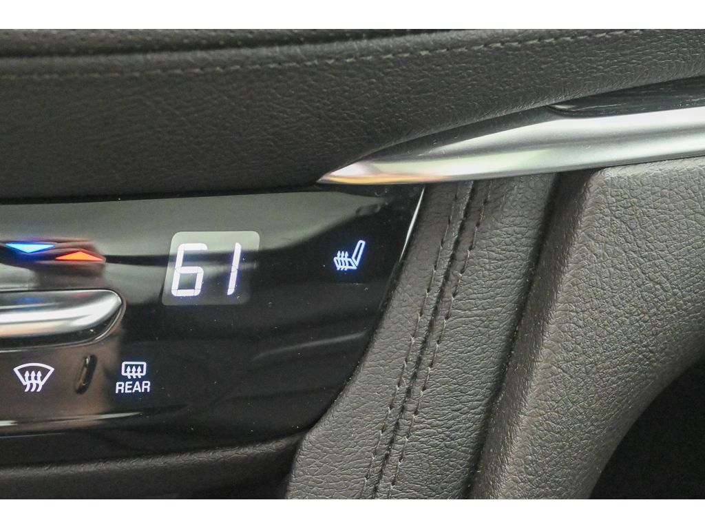 Used 2023 Cadillac XT5 Premium Luxury FWD image 46
