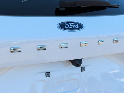 Used 2025 Ford Escape Active AWD/4WD image 41