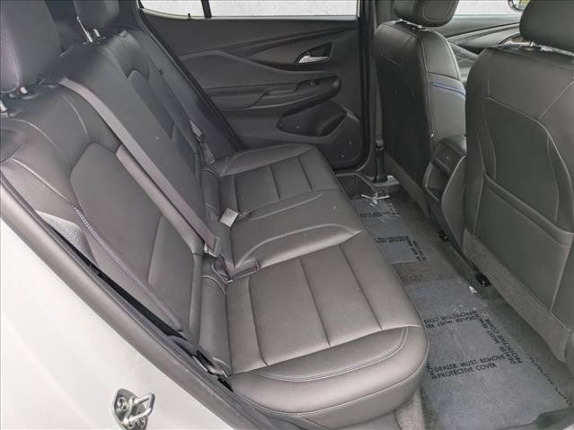 Used 2025 Buick Envista Sport Touring FWD image 18