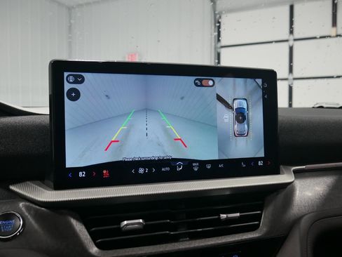 Used 2025 Ford Explorer Platinum w/ Ultimate Package image 23