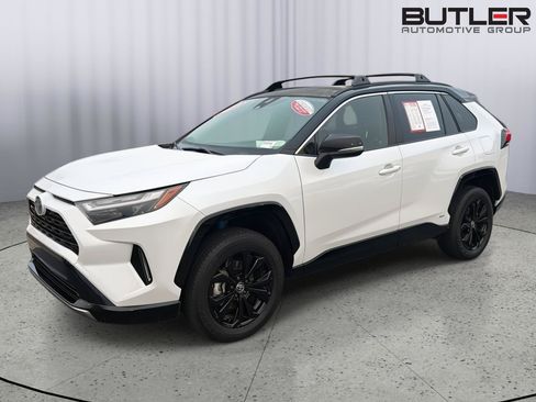 Certified 2023 Toyota RAV4 XSE AWD/4WD image 2