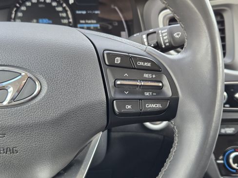 Used 2017 Hyundai Ioniq SEL FWD image 25