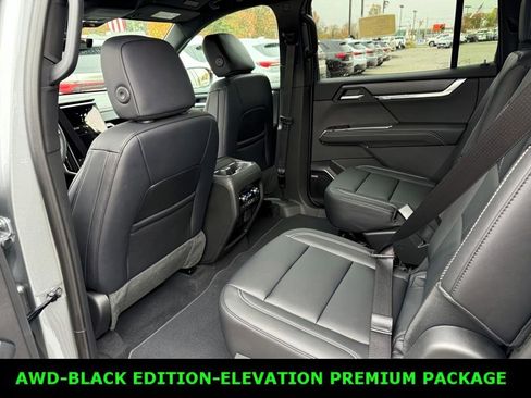 New 2026 GMC Acadia Elevation image 11