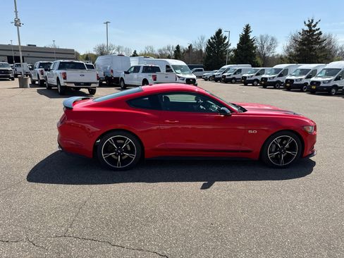 Used 2016 Ford Mustang GT Premium w/ Equipment Group 401A RWD image 8
