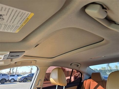 Used 2020 Nissan Sentra SV w/ SV Premium Package image 10