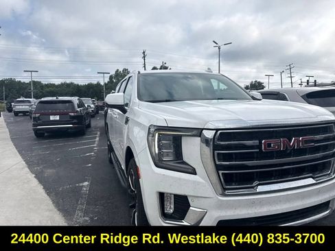 Used 2022 GMC Yukon XL SLT w/ SLT Premium Package AWD/4WD image 8