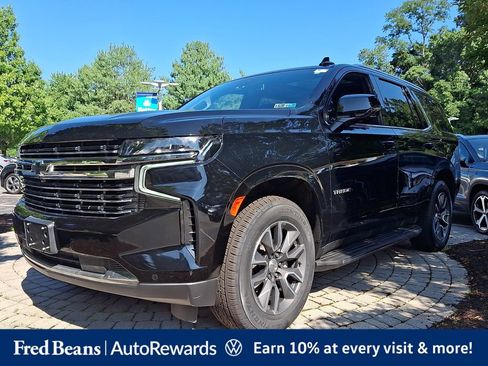 Used 2023 Chevrolet Tahoe LT w/ Luxury Package AWD/4WD image 3