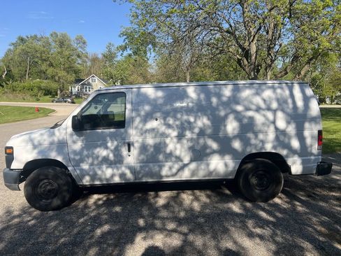 Used 2012 Ford E-150 and Econoline 150 w/ PWR Group RWD image 4