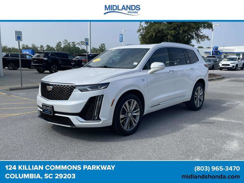 Used 2021 Cadillac XT6 Premium Luxury AWD/4WD image 3