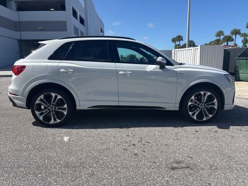 Used 2022 Audi Q3 2.0T Premium Plus AWD/4WD image 2