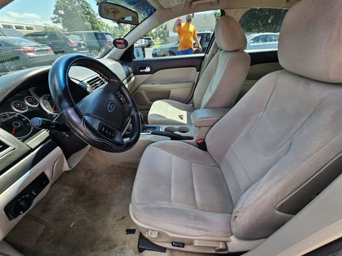 Used 2009 Ford Fusion SE FWD image 19